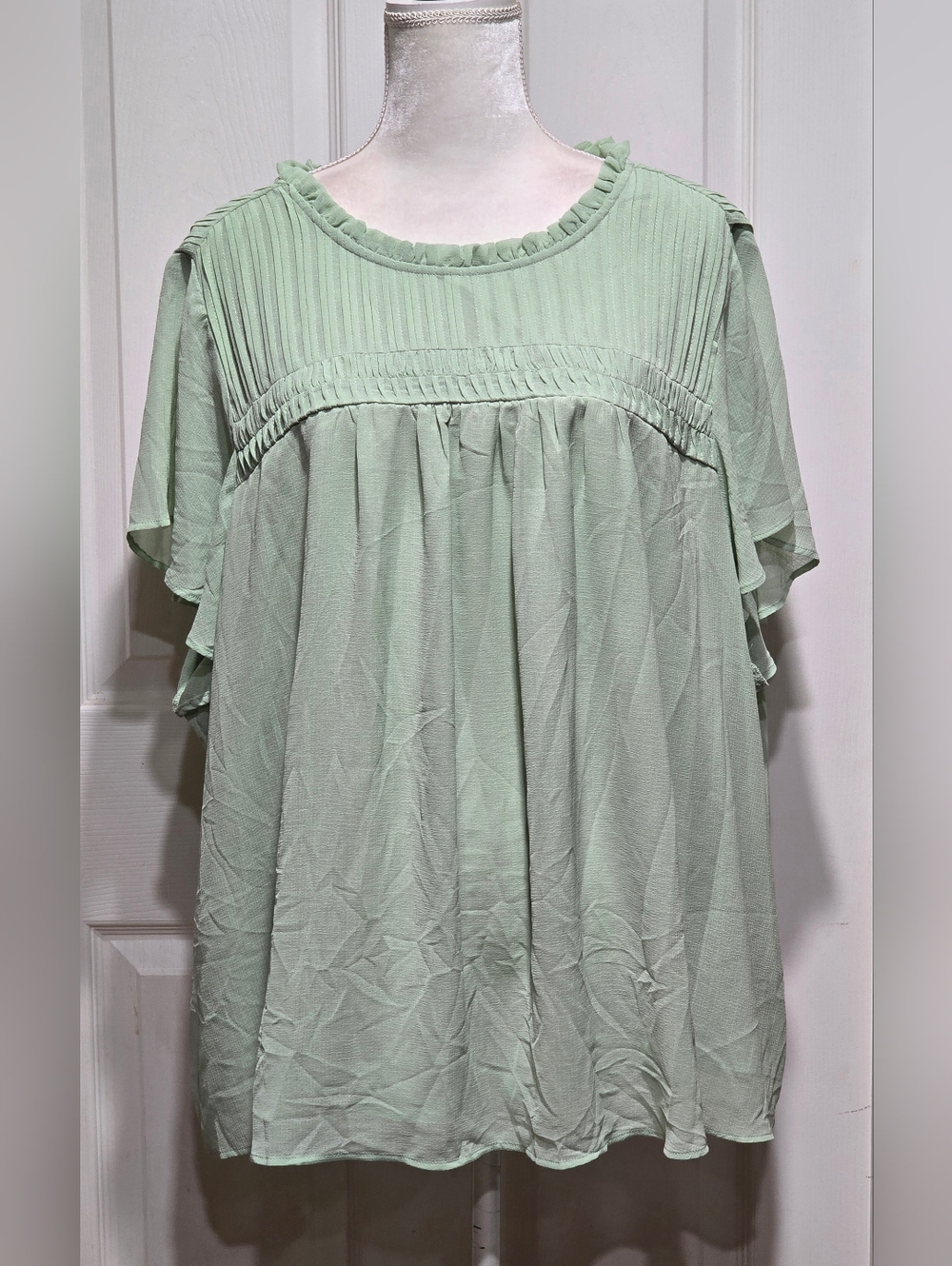 Torrid Light Sage Pleated Ruffle Short Sleeve Babydoll Blouse